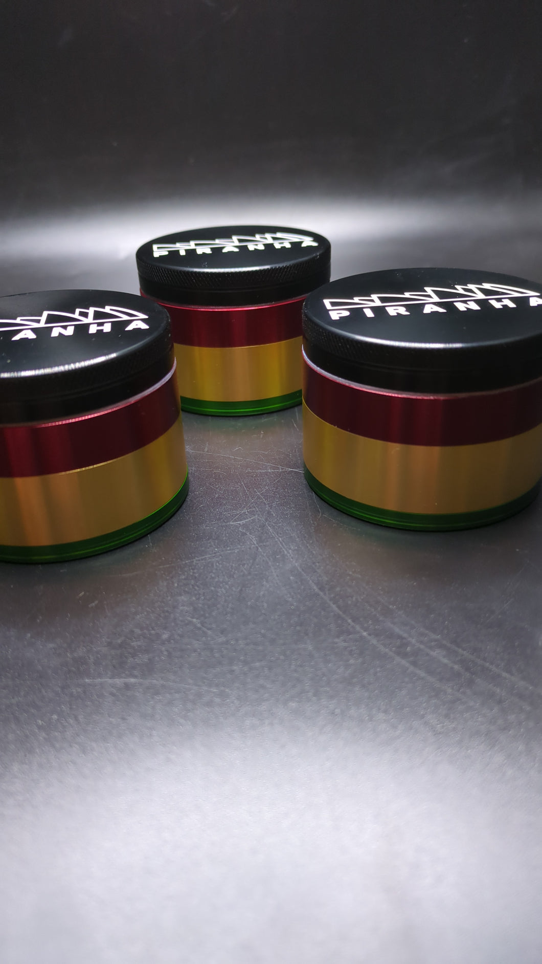 Piranha Rasta Grinder 40