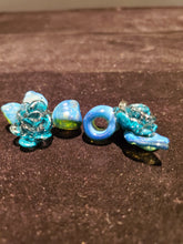 Load image into Gallery viewer, butter glass rose pendant 47
